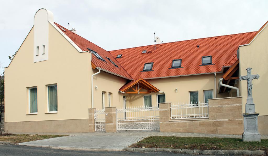 Villa Gracia Balatongyörök Exterior foto