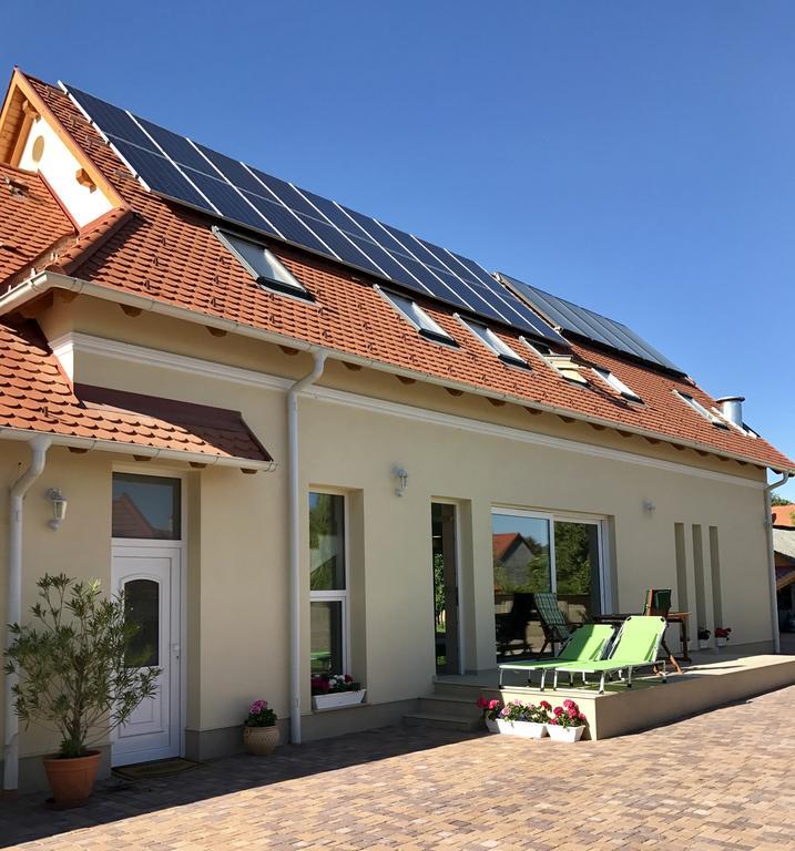 Villa Gracia Balatongyörök Exterior foto